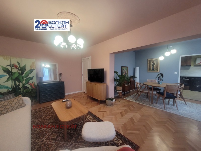 Дава под наем 4-СТАЕН, гр. Велико Търново, Център, снимка 3 - Апартаменти - 52881953