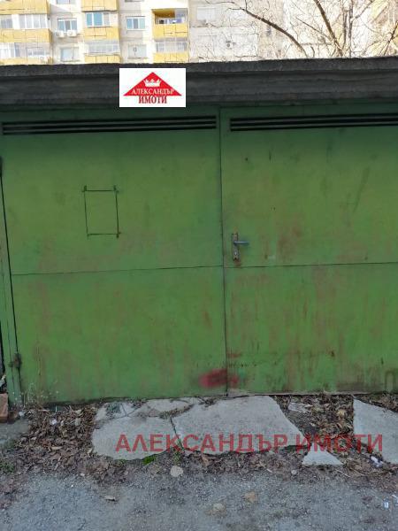 Дава под наем ГАРАЖ, ПАРКОМЯСТО, гр. Ловеч, Младост, снимка 3 - Гаражи и паркоместа - 53170506