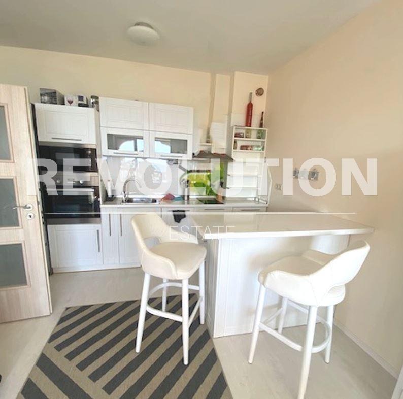 Под наем 3-СТАЕН, град Варна, м-т Ален мак • 1100 € • 93535419 — Holmes.bg