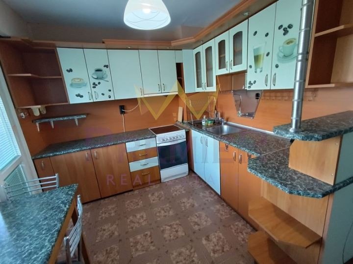 Дава под нем  4-стаен, град Варна, Трошево •  614 € • ID 22735126 — holmes.bg - [1] 