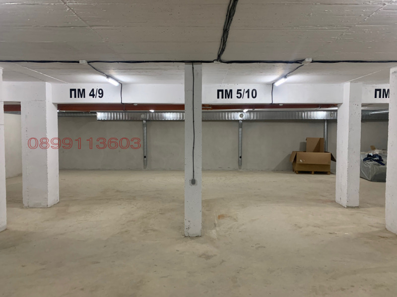 Дава под наем ГАРАЖ, ПАРКОМЯСТО, гр. Русе, Център, снимка 2 - Гаражи и паркоместа - 52774482