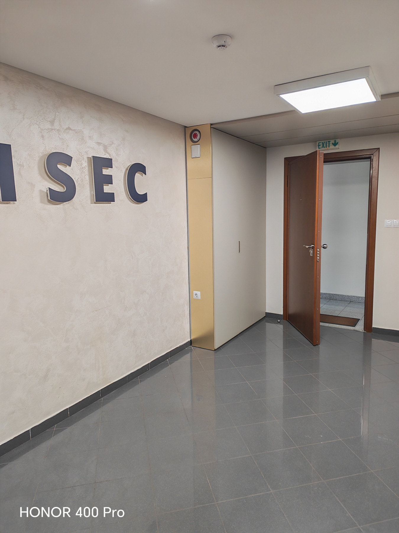 Дава под наем ОФИС, гр. София, Център, снимка 12 - Офиси - 54931559