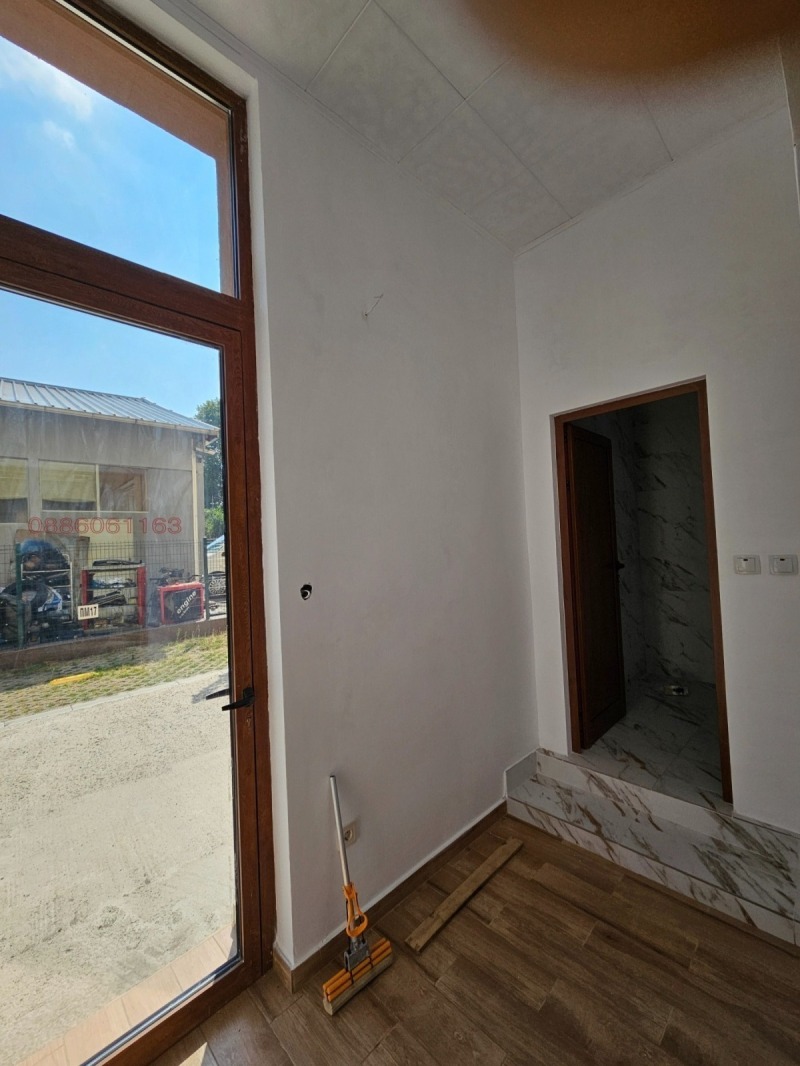 Издаје се  Канцеларија Перник , Изток , 47 м2 | 45573770 - слика [11]