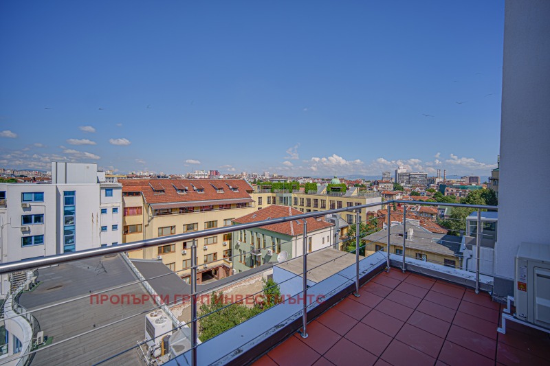 Дава под Наем ОФИС в град София, Център - 202 кв.м / 2 626 € » 5 136.01 лв., ПРОПЪРТИ ГРУП ИНВЕСТМЪНТС