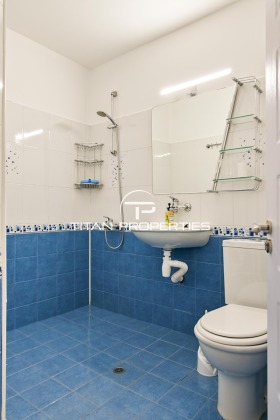 1 makuuhuone Zona B-19, Sofia 8