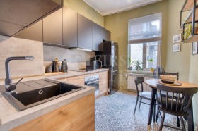 ����� ���� ��� ���� 3-�����,���� �����, ������>