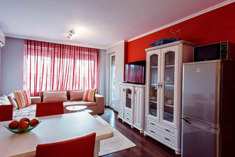 A louer  1 chambre Plovdiv , Tsentar , 60 m² | 38700003