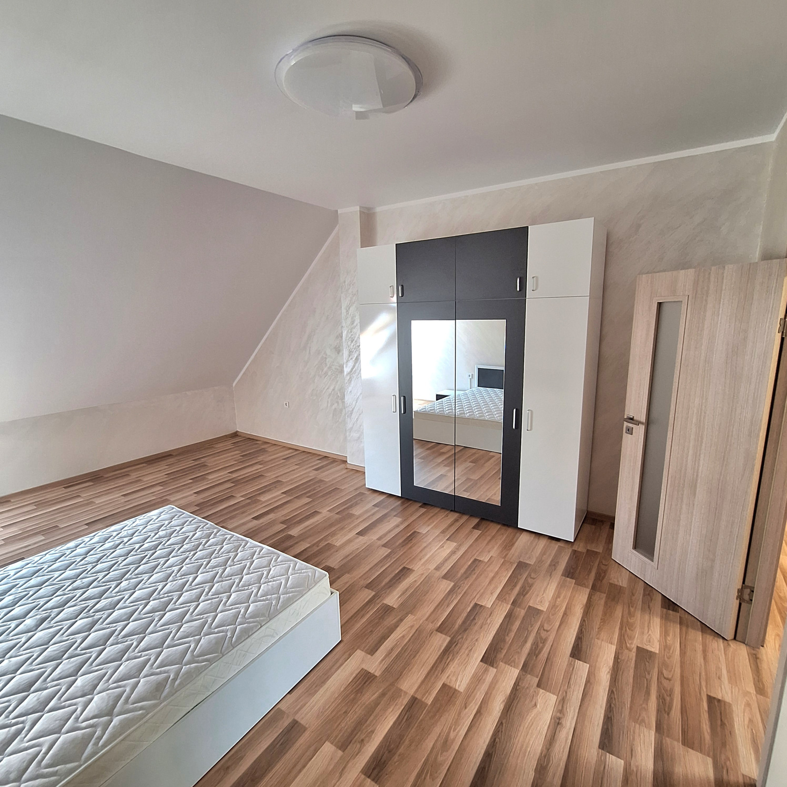 ���� ��� ���� 4-����� | Imot.bg � ����������� 7