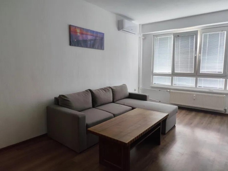 Te huur  1 slaapkamer Sofia , Gotse Deltsjev , 60 m² | 68437126