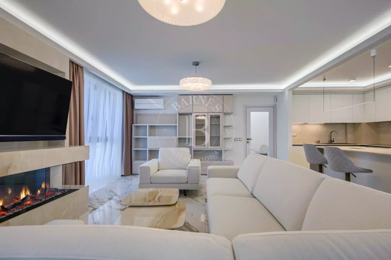 Zu vermieten  3 Schlafzimmer Sofia , Krastowa wada , 179 qm | 35263744 - Bild [7]