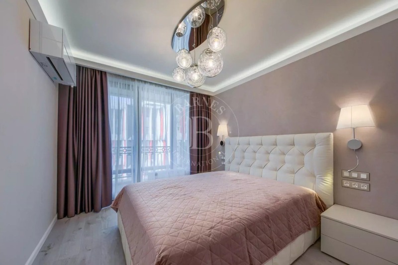 Zu vermieten  3 Schlafzimmer Sofia , Krastowa wada , 179 qm | 35263744 - Bild [10]