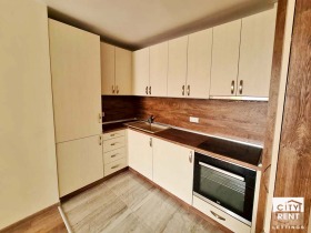 1 quarto Akaciia, Veliko Tarnovo 4