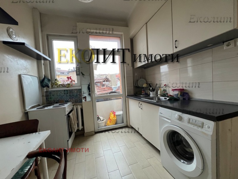 Do wynajęcia  1 sypialnia Sofia , Centar , 81 mkw | 74934921 - obraz [2]