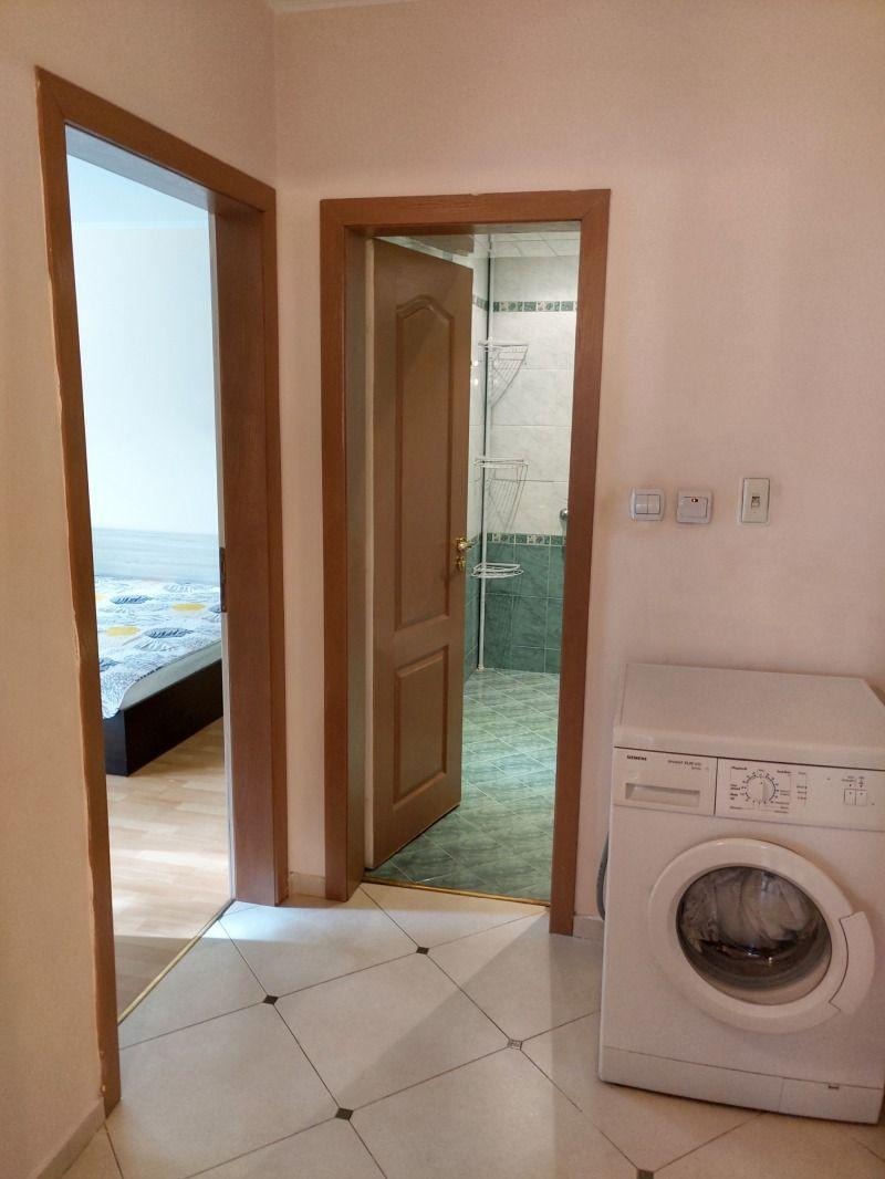 Дава под наем 2-СТАЕН, гр. София, Лозенец, снимка 6 - Апартаменти - 53069424