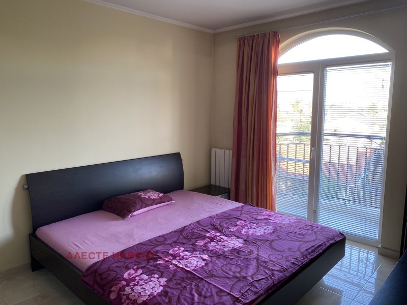 Издаје се  2 спаваће собе Софија , Редута , 105 м2 | 73813831 - слика [7]