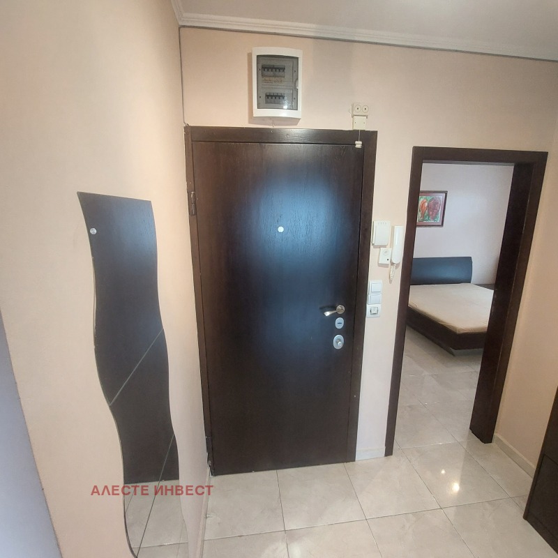 Издаје се  2 спаваће собе Софија , Редута , 105 м2 | 73813831 - слика [12]