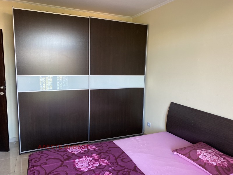 Издаје се  2 спаваће собе Софија , Редута , 105 м2 | 73813831 - слика [8]