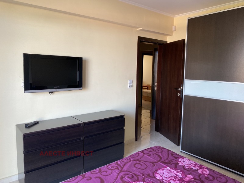 Издаје се  2 спаваће собе Софија , Редута , 105 м2 | 73813831 - слика [9]