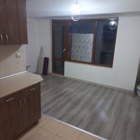 1 soverom Sadijski, Plovdiv 3