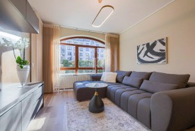 2-стаен град София, Кръстова вада