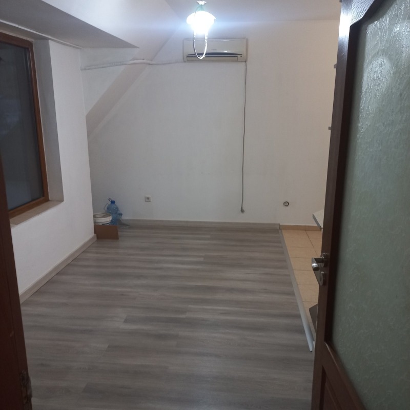 Til leie  1 soverom Plovdiv , Sadijski , 77 kvm | 23983322 - bilde [7]