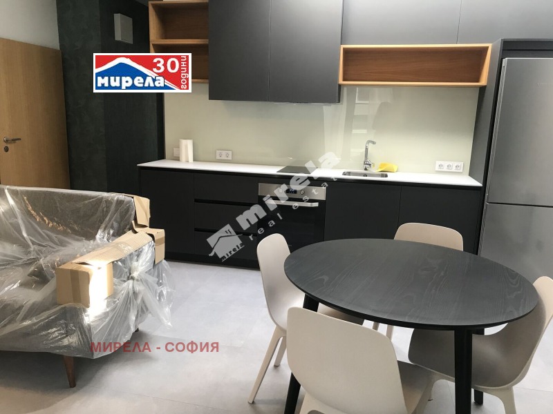 För uthyrning  1 sovrum Sofia , Centar , 78 kvm | 24489812 - bild [2]