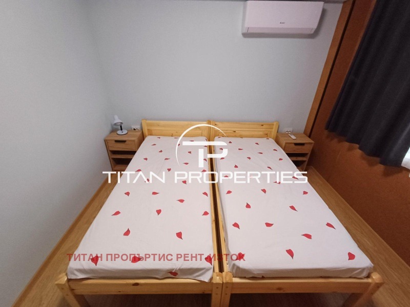 Дава под наем 3-СТАЕН, гр. Бургас, Център, снимка 2 - Апартаменти - 51831451