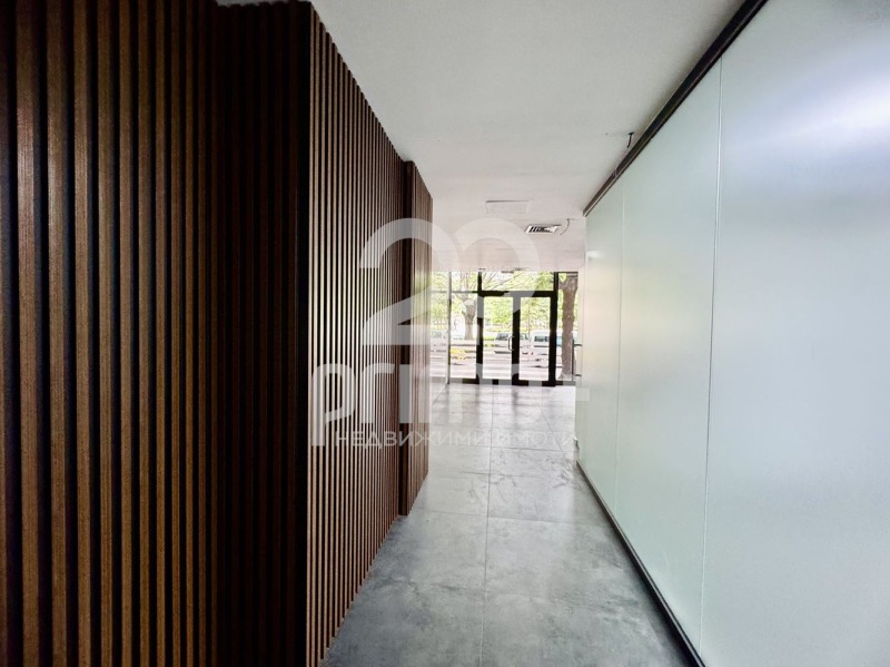 Дава под наем МАГАЗИН, гр. София, Докторски паметник, снимка 4 - Магазини - 52545936