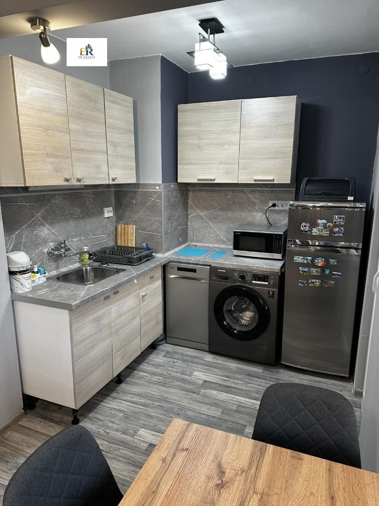 Дава под наем 2-СТАЕН, гр. Плевен, Широк център