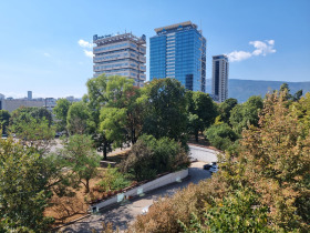 2 Schlafzimmer Zentar, Sofia 1