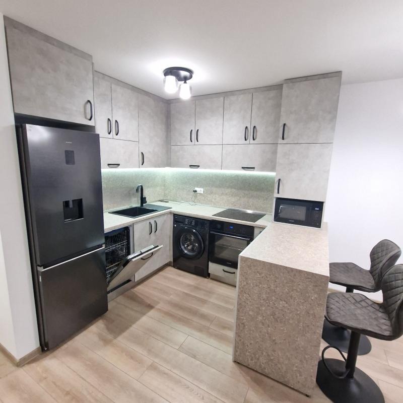 Под наем 2-СТАЕН, град Пловдив, Младежки Хълм • 600 € • 40228157 — Holmes.bg