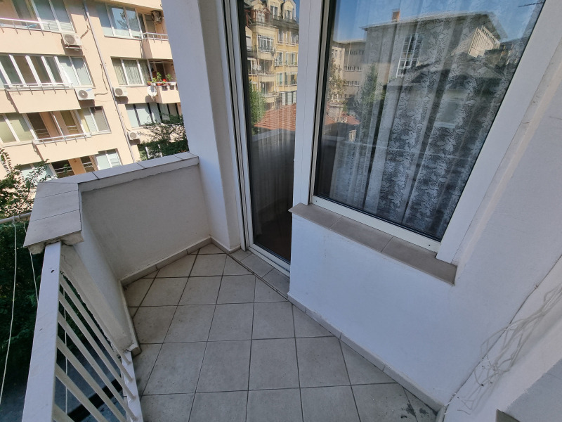 Te huur  2 slaapkamers Sofia , Tsentar , 140 m² | 37698228 - afbeelding [16]