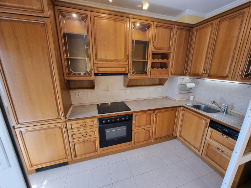 K pronájmu  2 ložnice Sofia , Centar , 140 m2 | 37698228 - obraz [4]