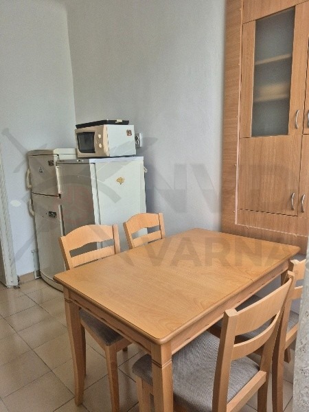 Дава под наем 3-СТАЕН, гр. Варна, Център, снимка 4 - Апартаменти - 54357812