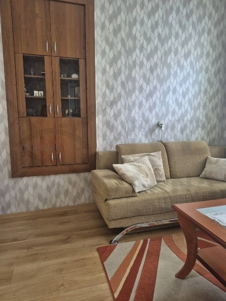 Дава под наем 3-СТАЕН, гр. Варна, Център, снимка 3 - Апартаменти - 54357812