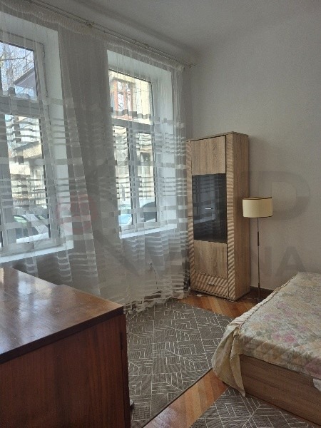 Дава под наем 3-СТАЕН, гр. Варна, Център, снимка 2 - Апартаменти - 54357812