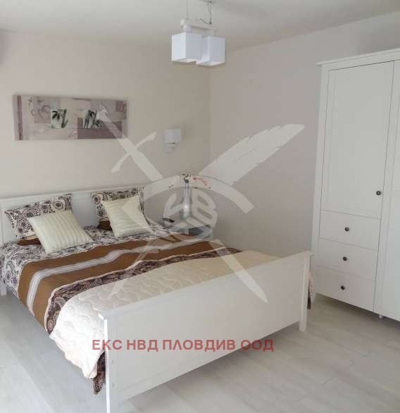 Дава под наем КЪЩА, гр. Хисаря, област Пловдив, снимка 4 - Къщи - 54133179