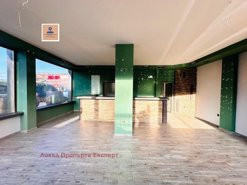 Дава под наем МАГАЗИН, гр. Банско, област Благоевград