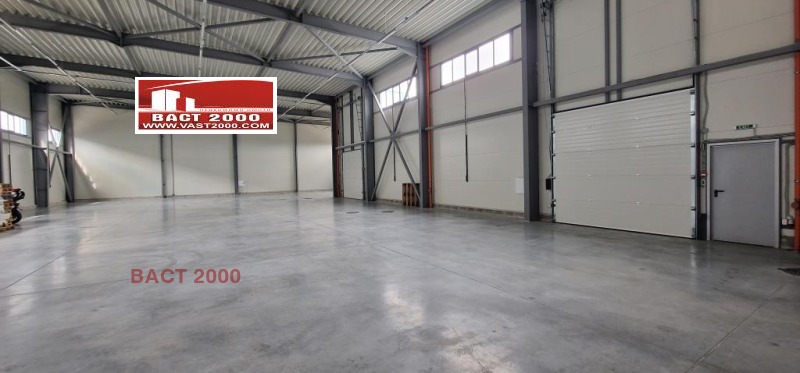 K pronájmu  Úložný prostor Sofia , Obelja 2 , 1000 m2 | 15975456 - obraz [4]