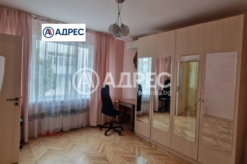 Дава под наем  3-стаен град Варна , Център , 97 кв.м | 66415582 - изображение [13]