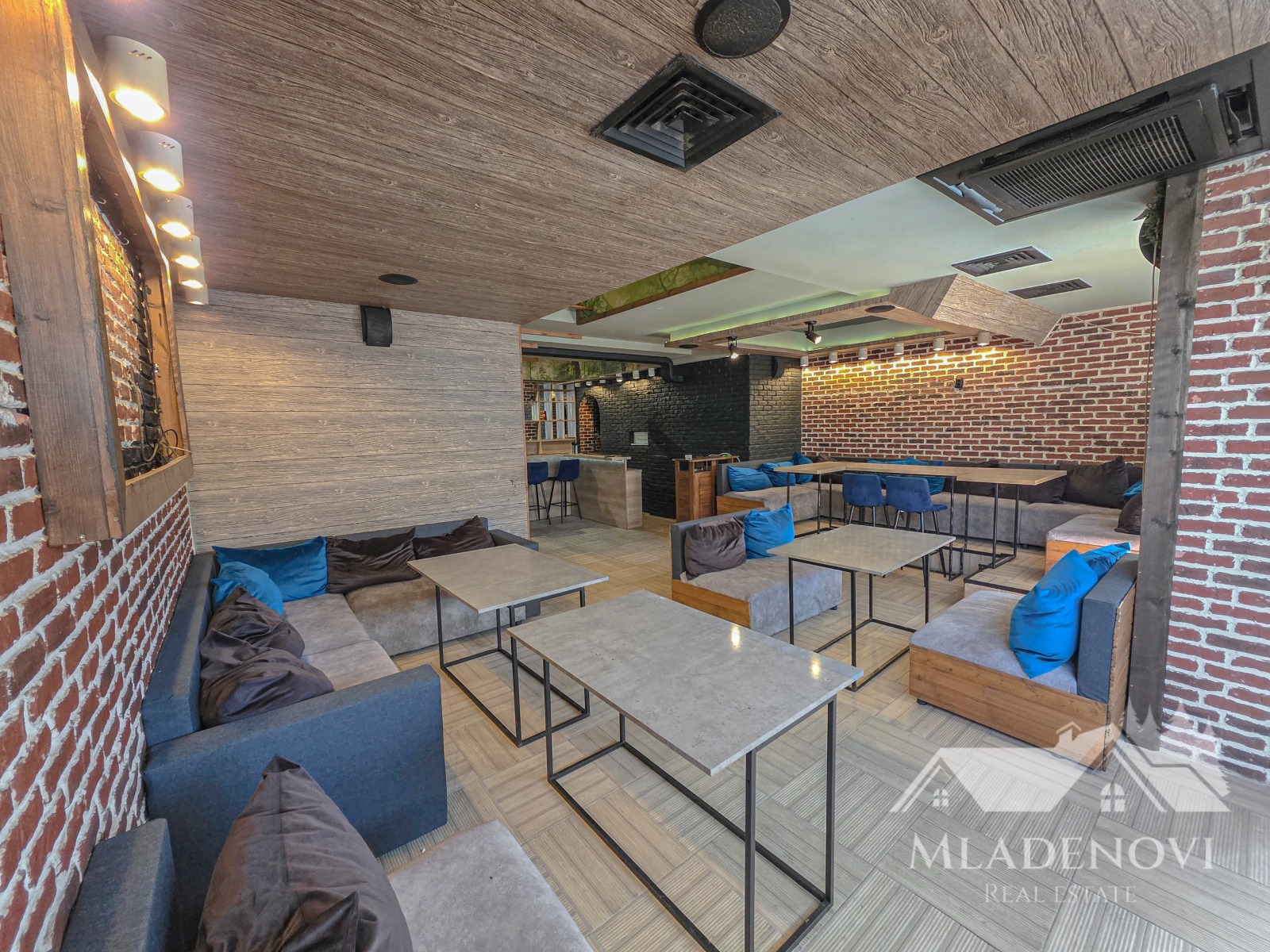 Дава под наем ЗАВЕДЕНИЕ, гр. Бургас, Лазур, снимка 2 - Заведения - 53860192