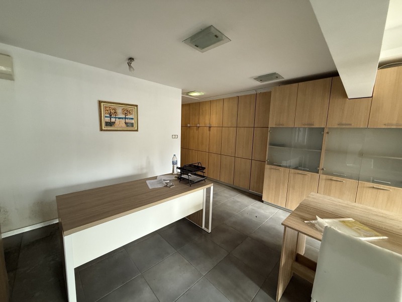 Дава под наем ОФИС, гр. Бургас, Център, снимка 8 - Офиси - 53203147