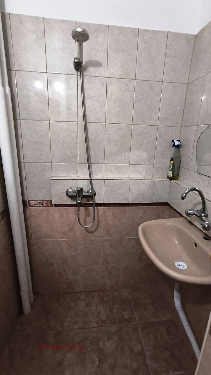 Дава под наем 2-СТАЕН, гр. Русе, Възраждане, снимка 13 - Апартаменти - 53301298