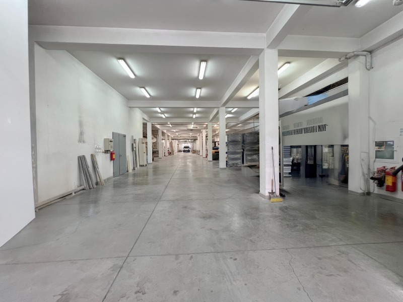 För uthyrning  Lagring Sofia , Voenna rampa , 2300 kvm | 61357738 - bild [3]