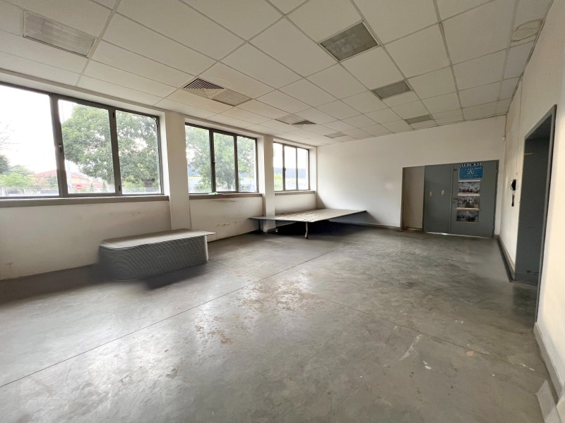 För uthyrning  Lagring Sofia , Voenna rampa , 2300 kvm | 61357738 - bild [10]