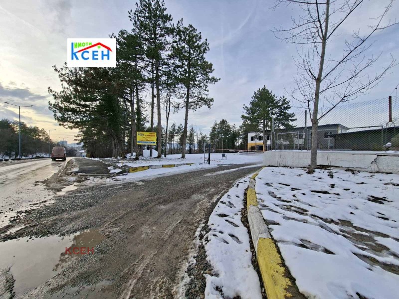 Дава под наем СКЛАД, гр. Търговище, Промишлена зона, снимка 3 - Складове - 53016324