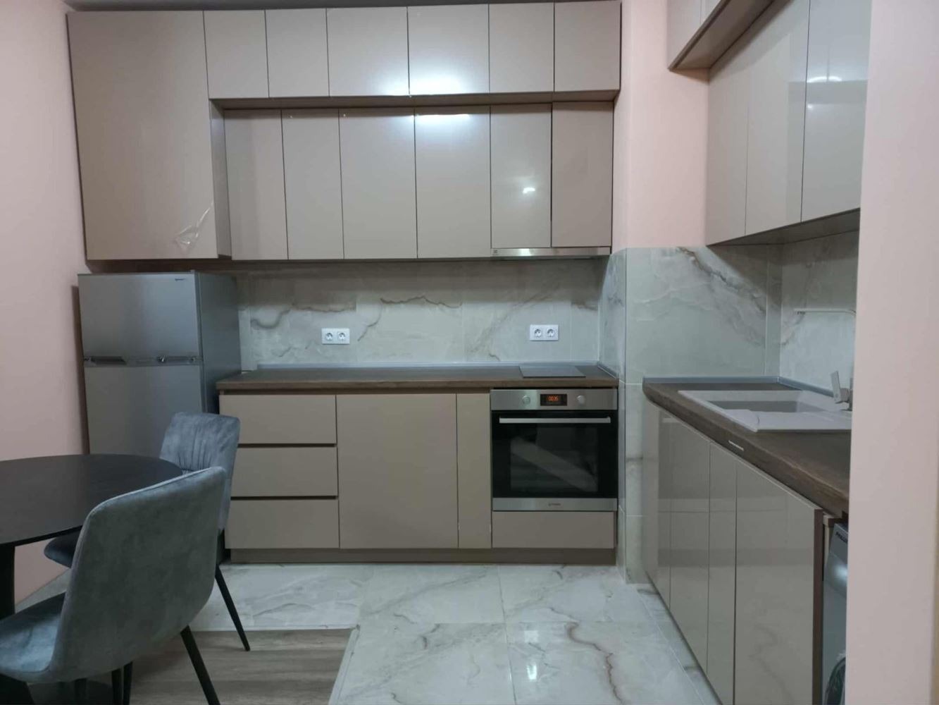 Дава под наем  2-стаен град София , Банишора , 51 кв.м | 94083766