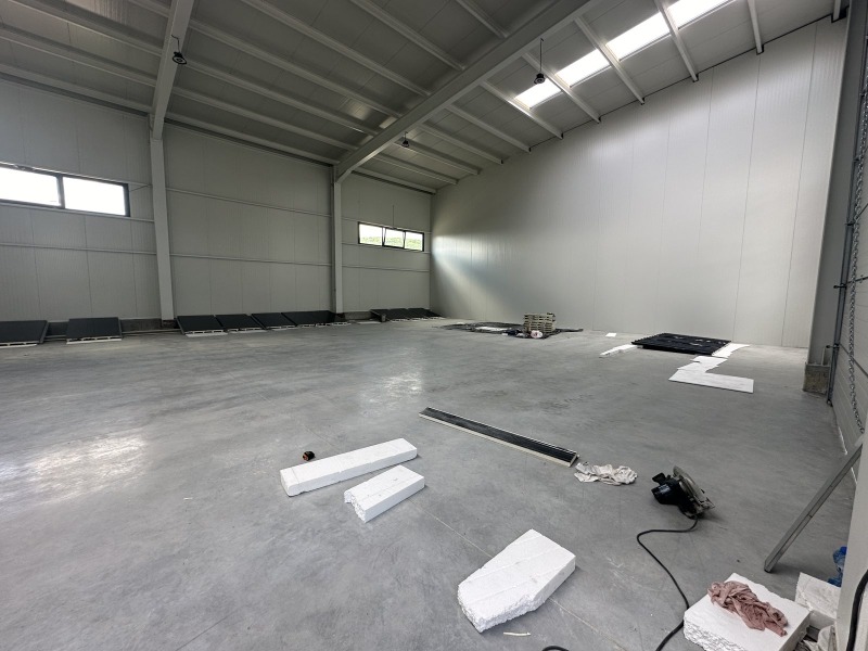 Дава под наем СКЛАД, гр. Шумен, Добруджански, снимка 4 - Складове - 53016509