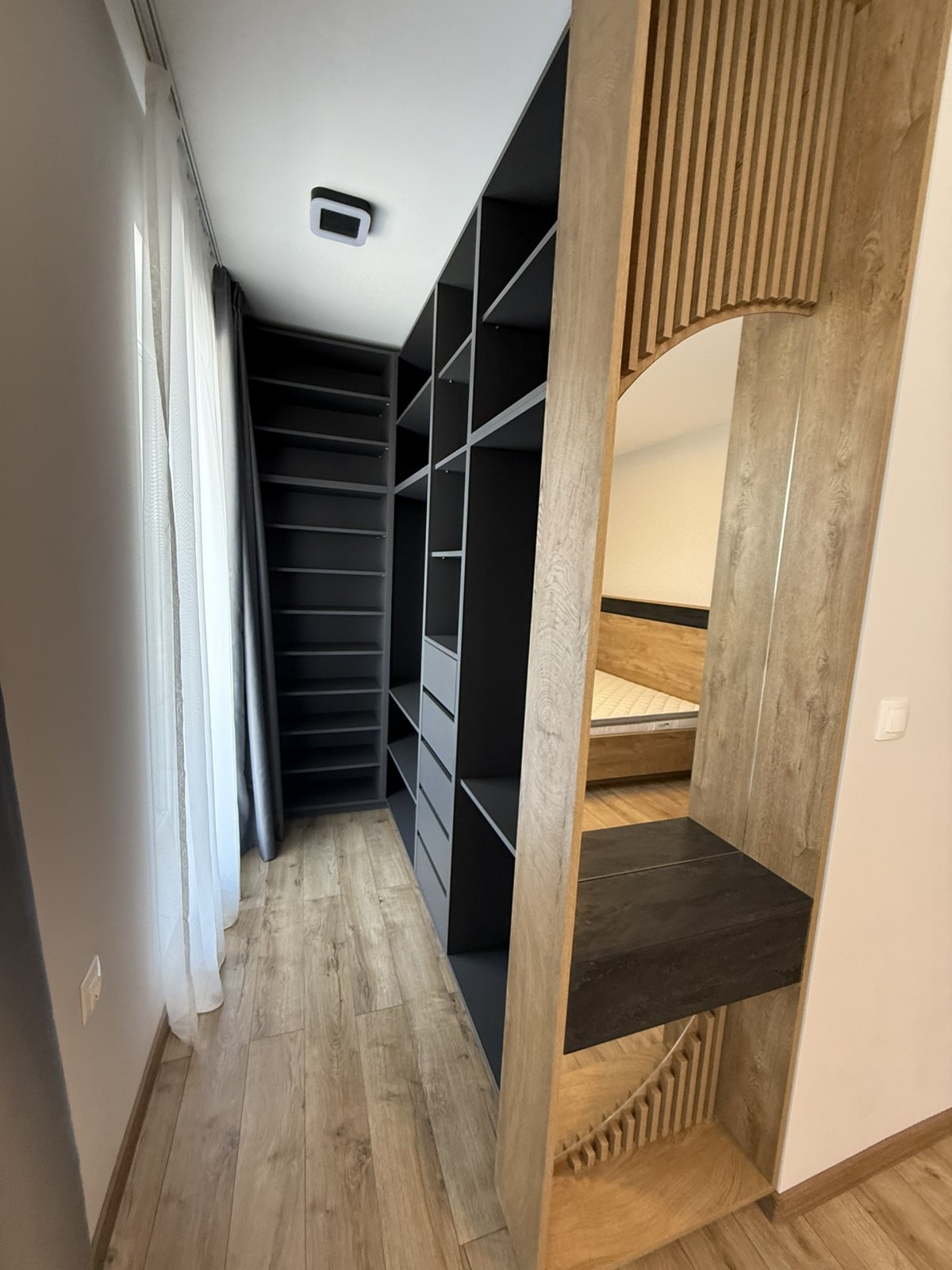 Дава под наем МНОГОСТАЕН, гр. Пловдив, Остромила, снимка 16 - Апартаменти - 54636548