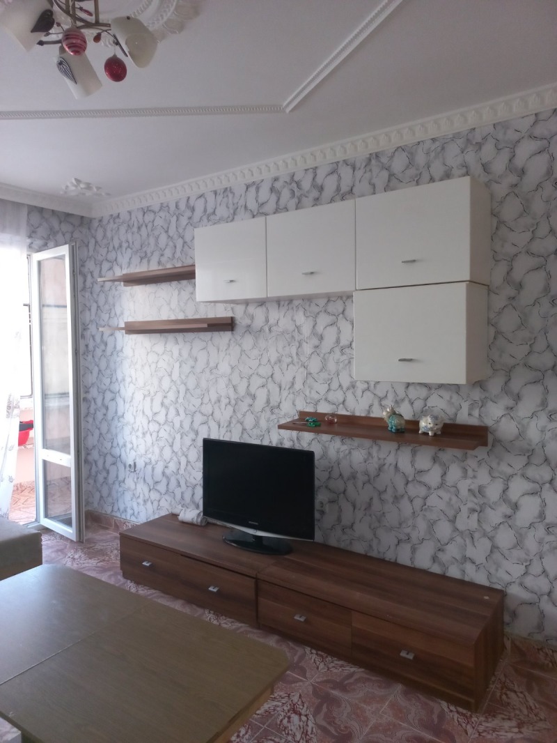 Te huur  2 slaapkamers Varna , Vladislav Varnentsjik 1 , 65 m² | 98635131